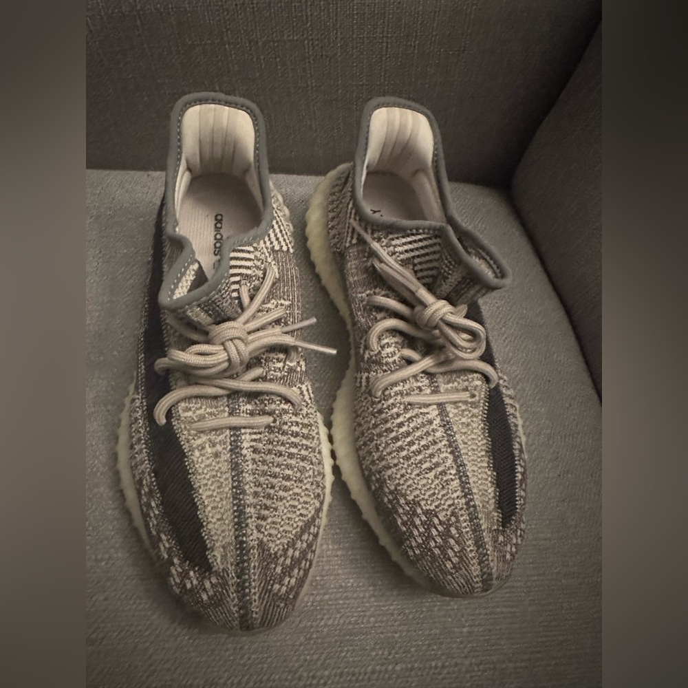 Yeezy 350 V2 Zion